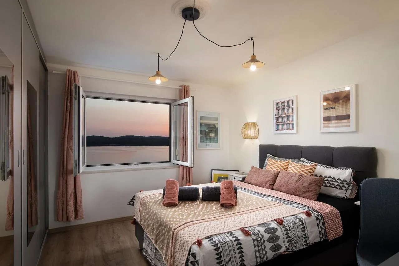 Top Floor Sunset Apartment Pula 0*,  Croatia