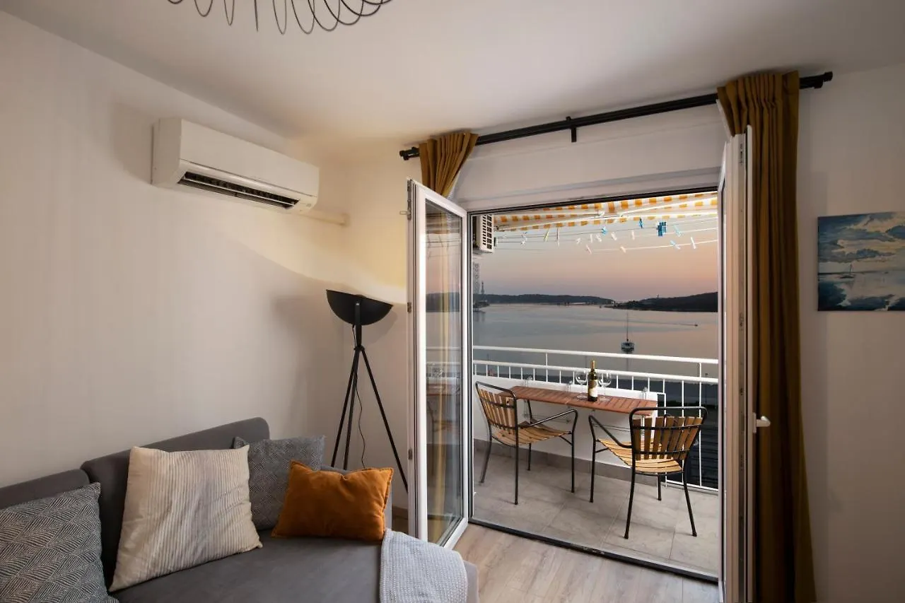 Top Floor Sunset Apartment Pula