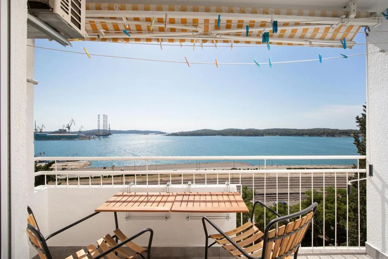 Top Floor Sunset Apartment Pula Croatia