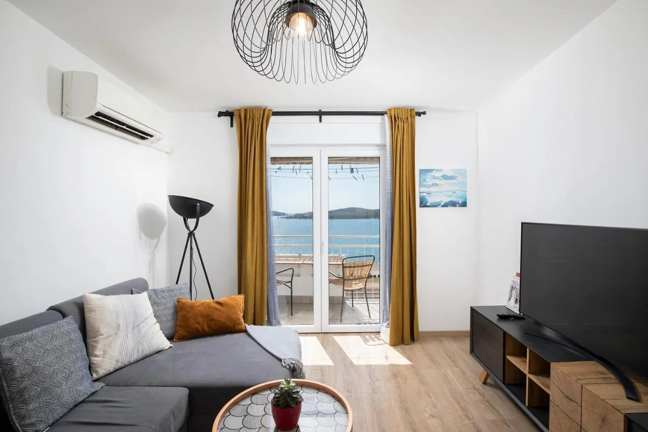 Top Floor Sunset Apartment Pula 0*,  Croatia